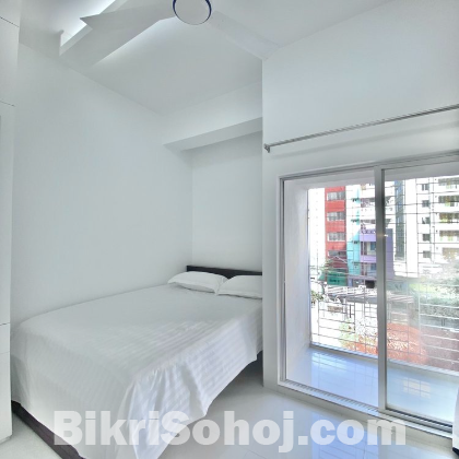 Furnished Short Term 2 Room Flat rentals in Bashundhara R/A